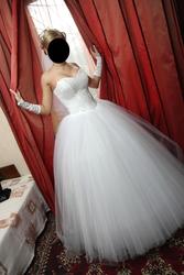 Легкое,  пышное свадебное платье