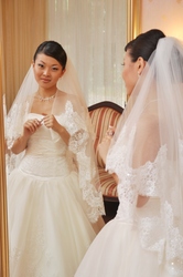 Продам свадебное платье цвета айвори,  очень богато смотрится