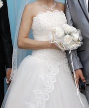 Продам свадебное платье за 40000 тг