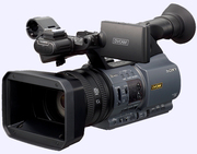 Продаю профессиональную камеру Sony DSR PD175 P
