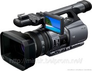 Продам профессиональную цифровую видеокамеру SONY-DCR-VX-2200E